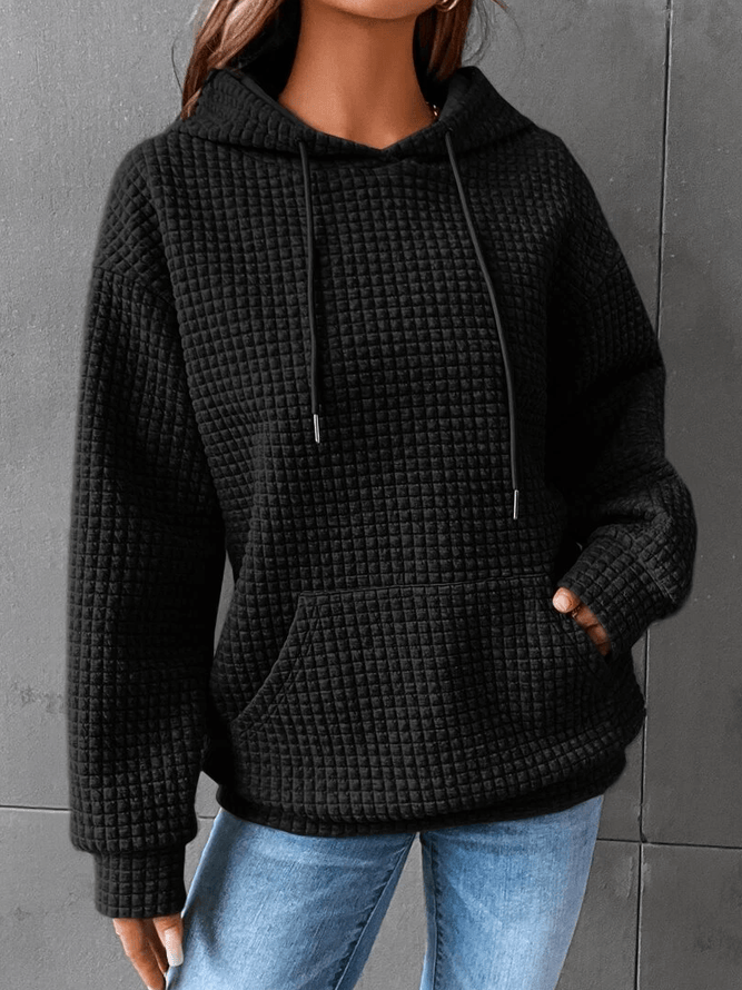 Sweatshirt d'hiver Molly de Danoir Paris en molleton doux, couleur gris clair, porté sur un modèle.