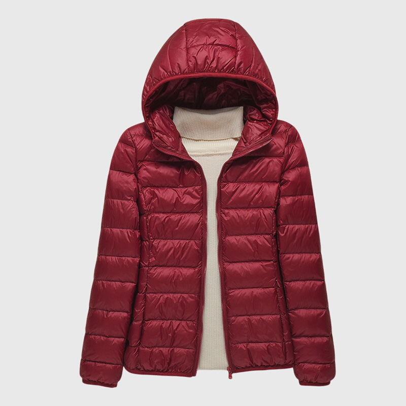 Veste matelassée ultra-légère Lily™ de Danoir Paris, en tissu léger avec rembourrage pour un look élégant et chaud.