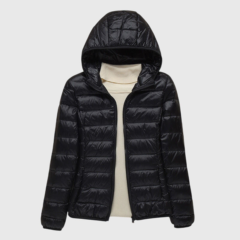 Veste matelassée ultra-légère Lily™ de Danoir Paris, vue de face, en tissu léger avec rembourrage pour un style élégant et chaud