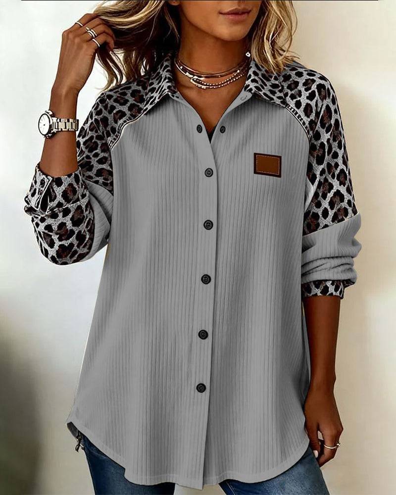 Chemise élégante à imprimé léopard Danoir Paris, modèle Aria, tissu fluide et coupe sophistiquée pour un style tendance.