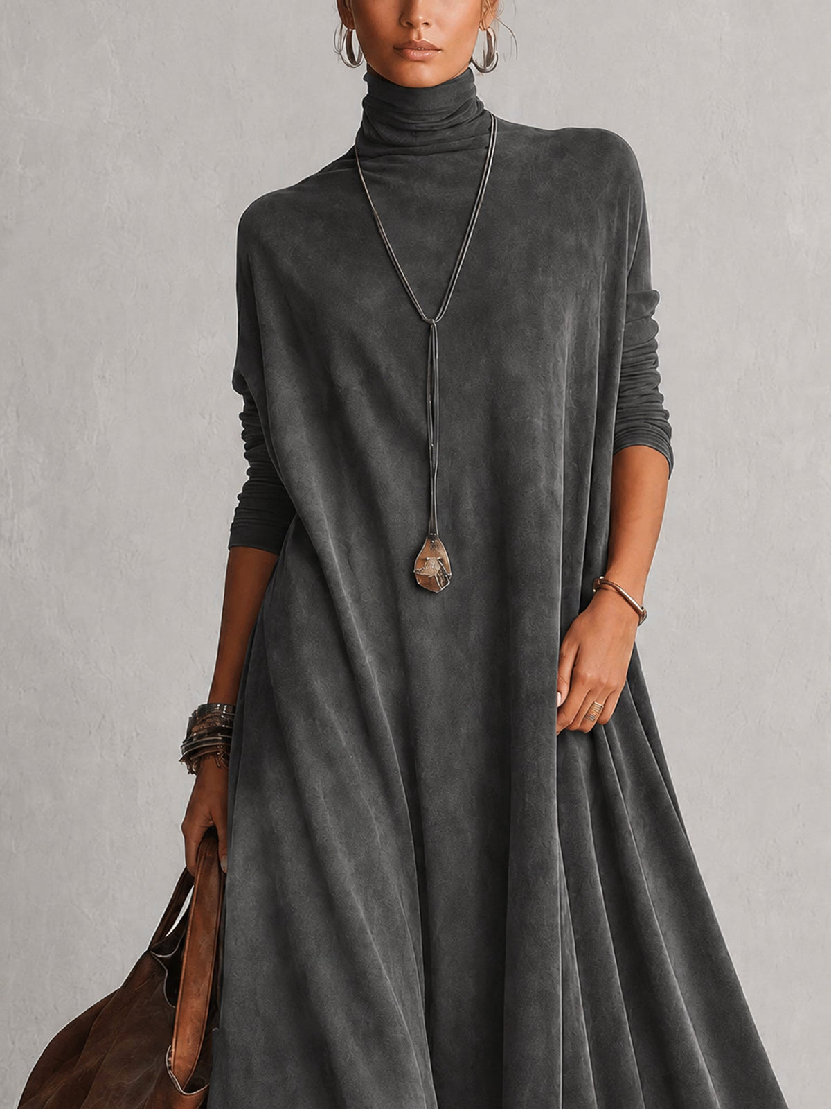 Robe Maxi Longue à Manches Longues en Suédine Marron Vintage