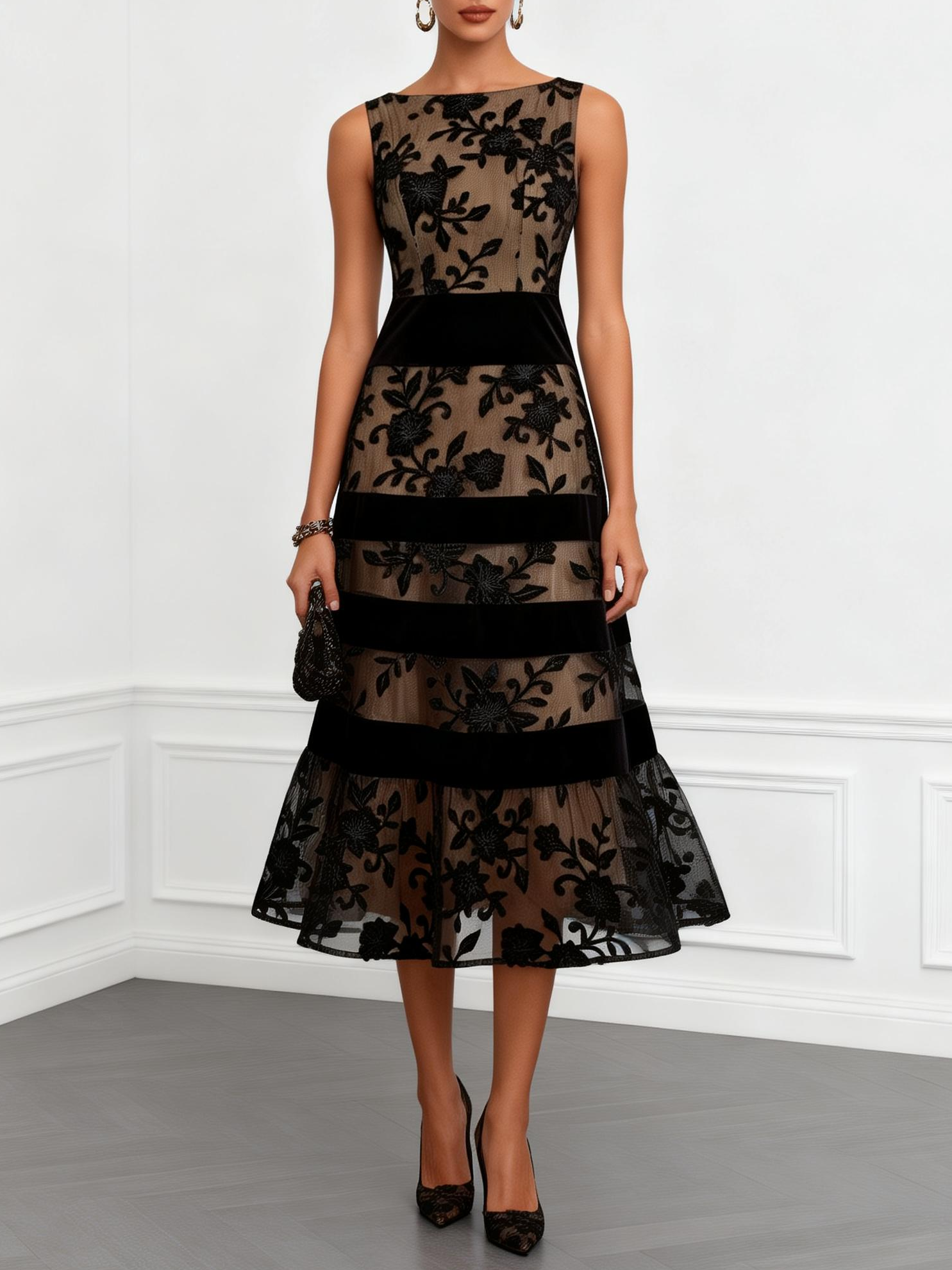 Robe midi évasée sans manches en maille noire à fleurs