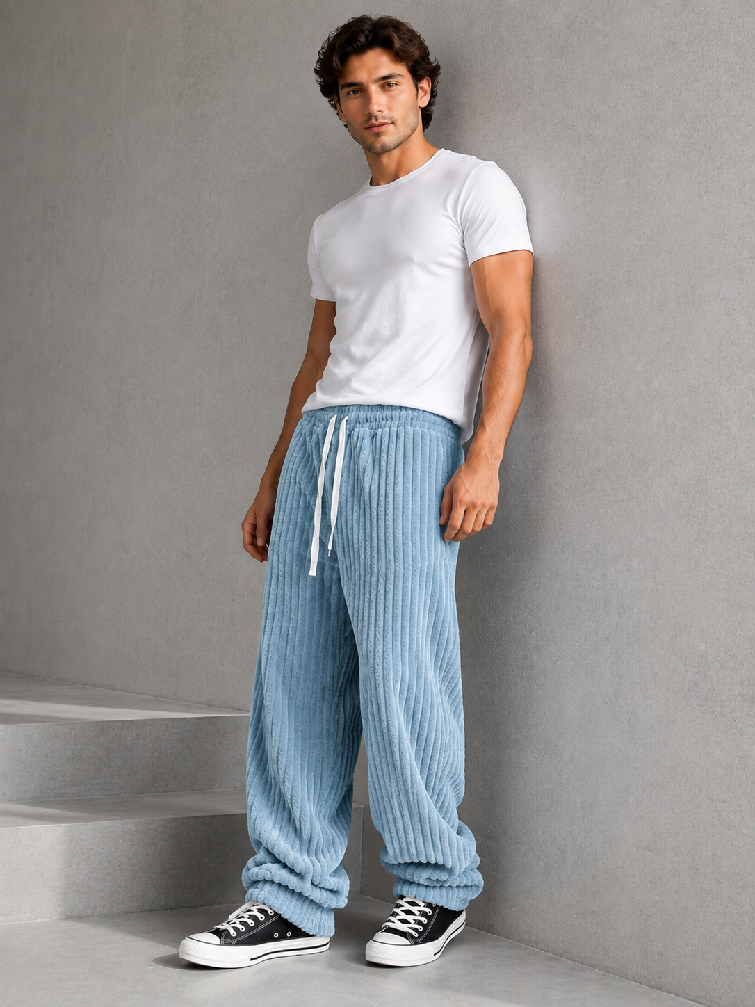 Pantalon Rowan de Danoir Paris, pantalon en tissu léger avec coupe élégante et détails modernes, porté par un mannequin.