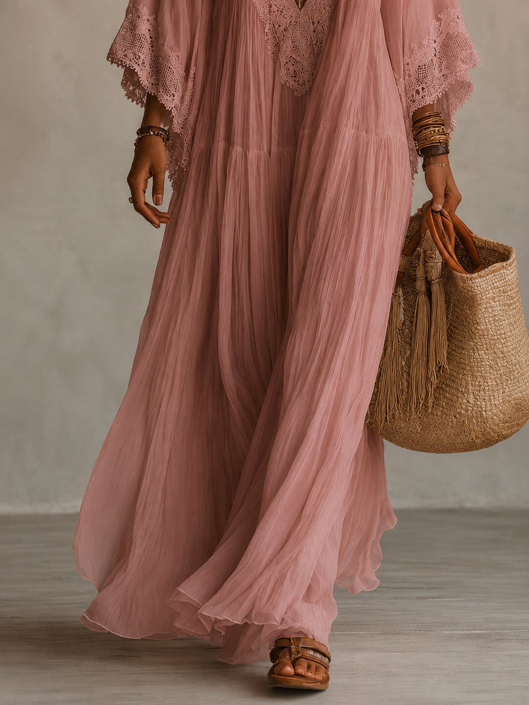 Celeste | Robe longue en chiffon ivoire et dentelle