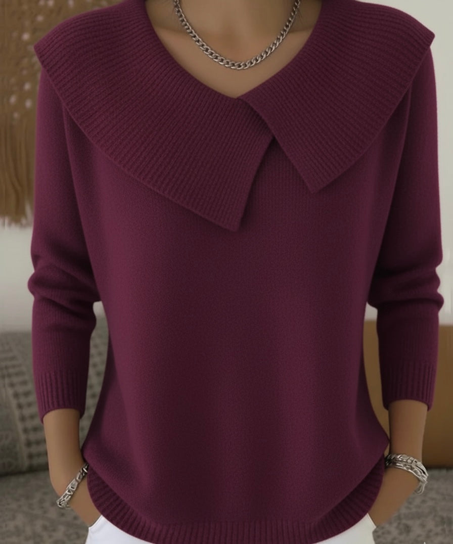Pull côtelé élégant Rylee de Danoir Paris, vue de face, en tissu doux et texturé, porteur d’un style chic et moderne.