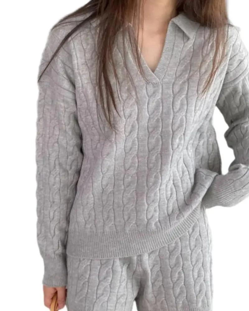 Premium Wool V-neck Knitted Sweater Old Money Women