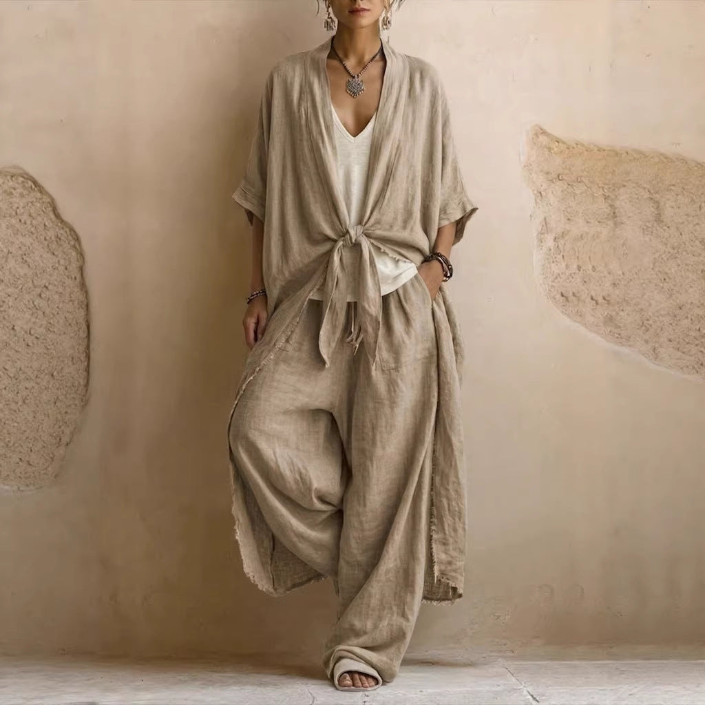 Ensemble deux pièces kimono en lin oversize et pantalon large de Danoir Paris, vêtements confortables et élégants.