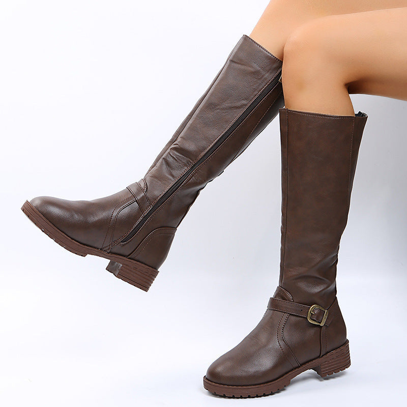 Bottes Wendy hautes de Danoir Paris, en cuir noir avec talons, visible sur fond neutre.