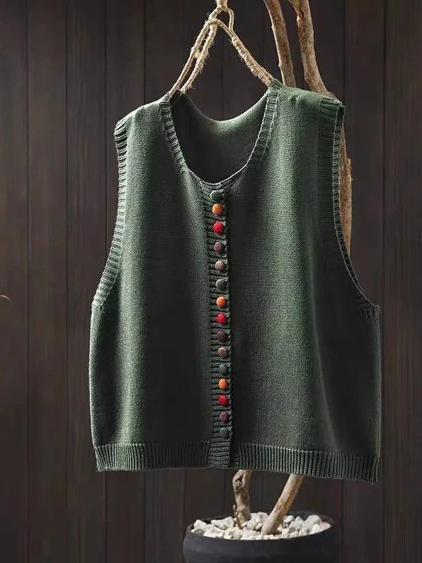 Cardigan chic quotidien Sadie de Danoir Paris, en maille douce avec boutons, porté sur un mannequin.