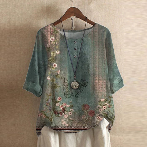 Blouse Anya™ de Danoir Paris avec motif rétro, manches longues et col en V, tissu léger et élégant, vue de face.