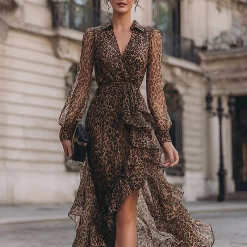 Robe maxi imprimé léopard Danoir Paris, manches longues et taille haute, vue de face.