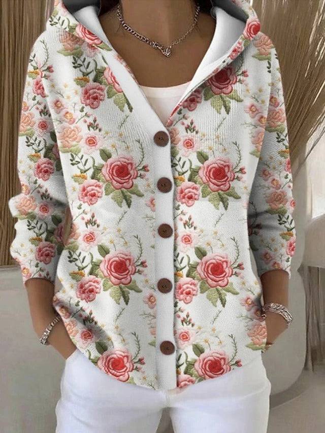 Cardigan long doux et élégant pour femmes Vanessa™ de Danoir Paris, en tissu chaud et confortable, porté par une femme.