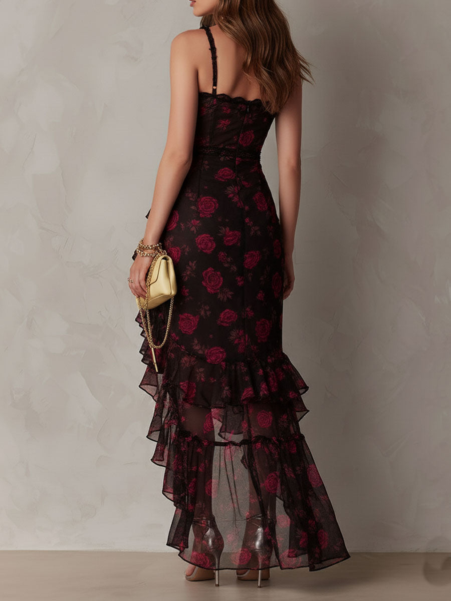 Robe chic noire et rouge à fleurs avec ourlet à volants froncé