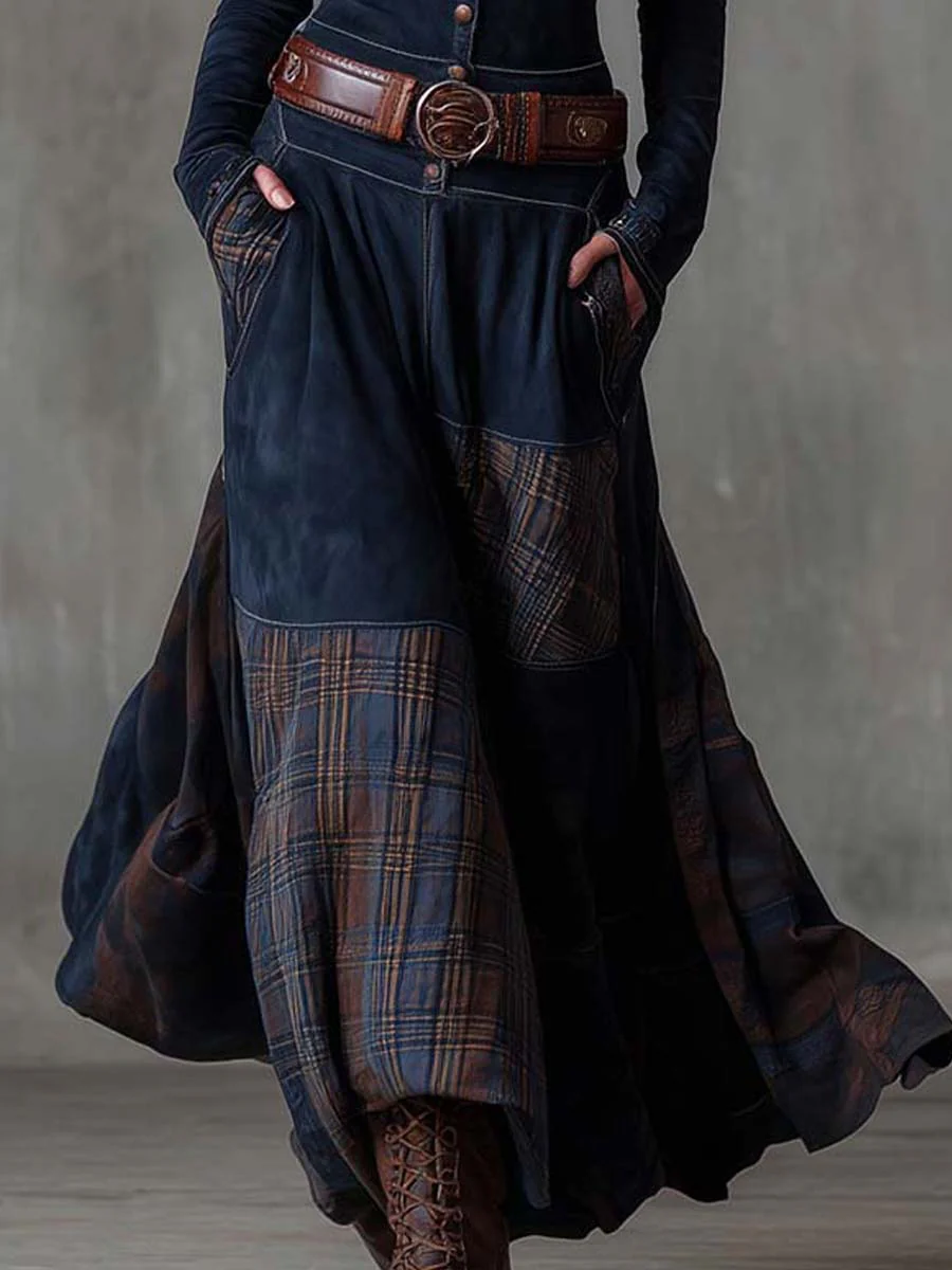 Robe maxi en suédine Élise de Danoir Paris avec ceinture, longue robe élégante et fluide, couleur beige.