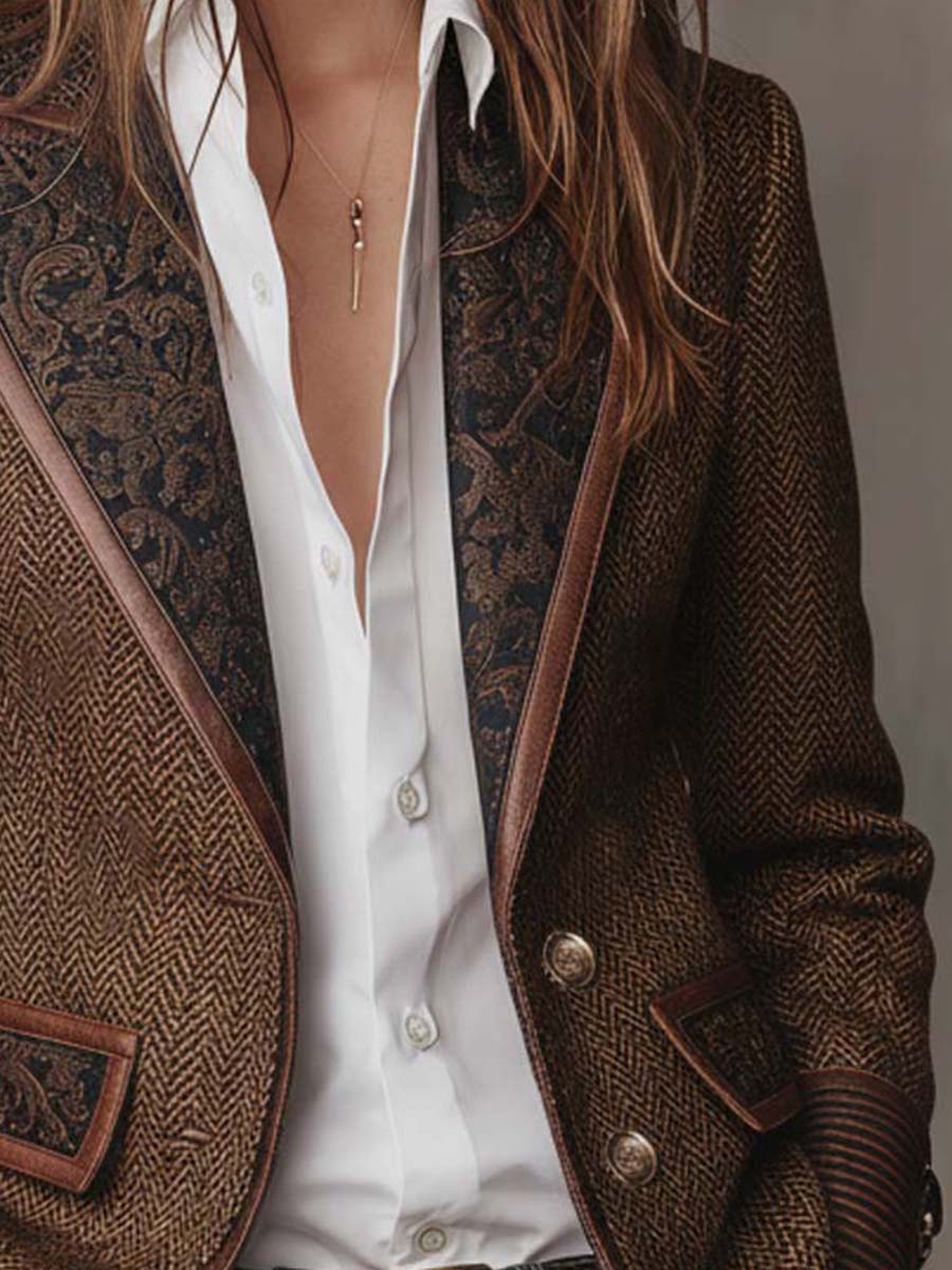 Blazer à manches longues Danoir Paris Gisèle avec empiècements imprimé chevrons, coupe élégante et tissu léger.