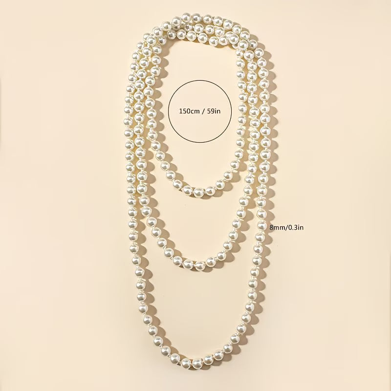 Collier double de perles intemporel de la collection Danoir Paris, perles blanches élégantes et finition raffinée.