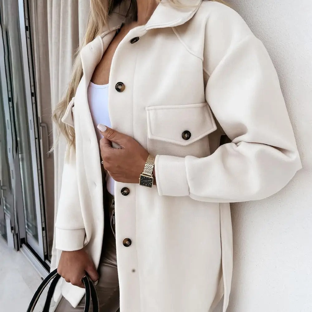 Manteau printanier élégant Danoir Paris Lynn en blanc, léger et sophistiqué, pour un style chic et rafraîchissant.