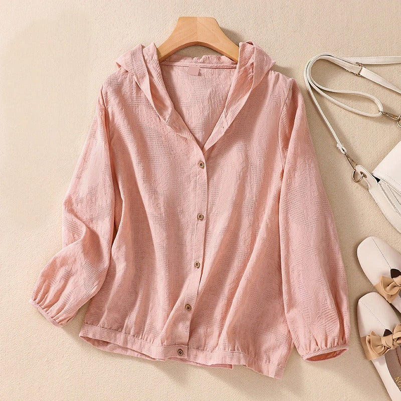 Sweat à capuche léger Miri de Danoir Paris en lin, visible avec capuche, couture simple, tissu fluide et texture naturelle.
