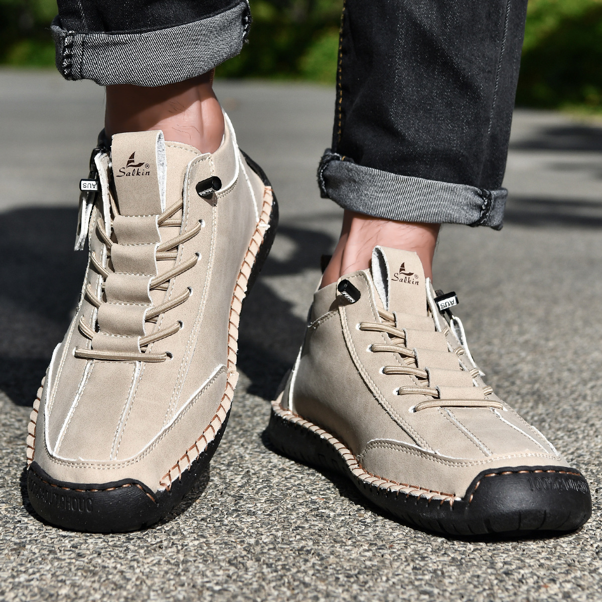 Chaussures en nabuk Danoir Paris pour homme avec fermeture éclair, style élégant et moderne, vue de face.