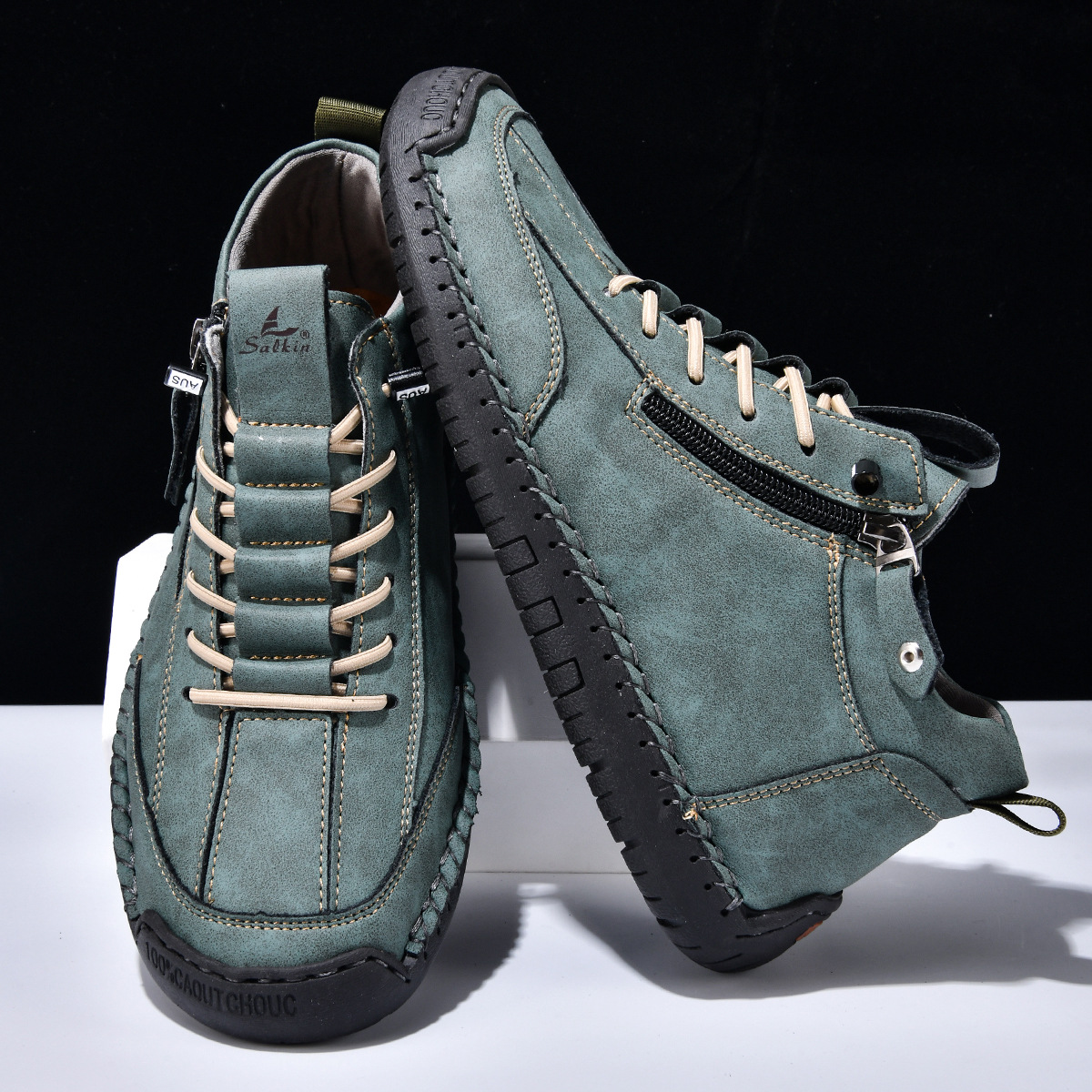 Chaussures en nabuk pour homme de Danoir Paris avec zip, finition élégante et style moderne.