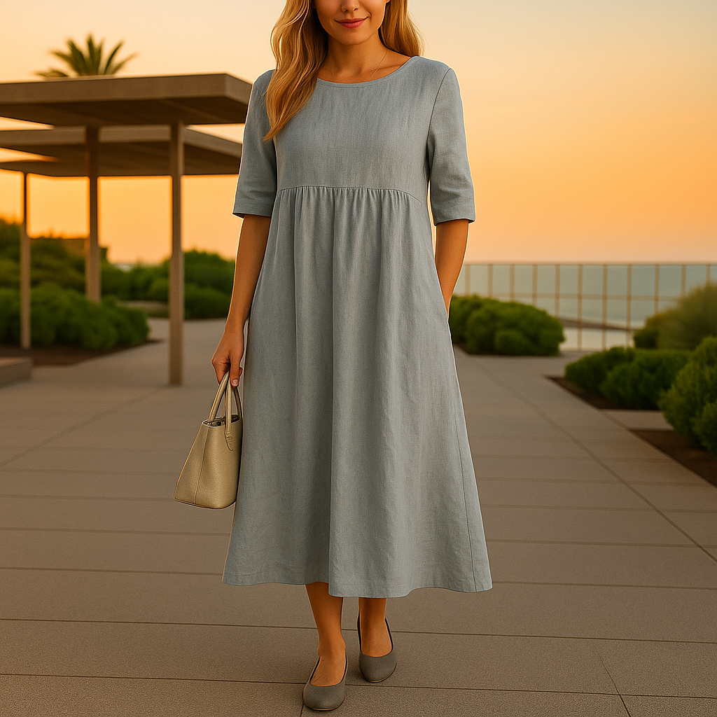 Robe en coton aérée Manon de Danoir Paris, idéale pour une promenade élégante, en tissu léger et confortable.