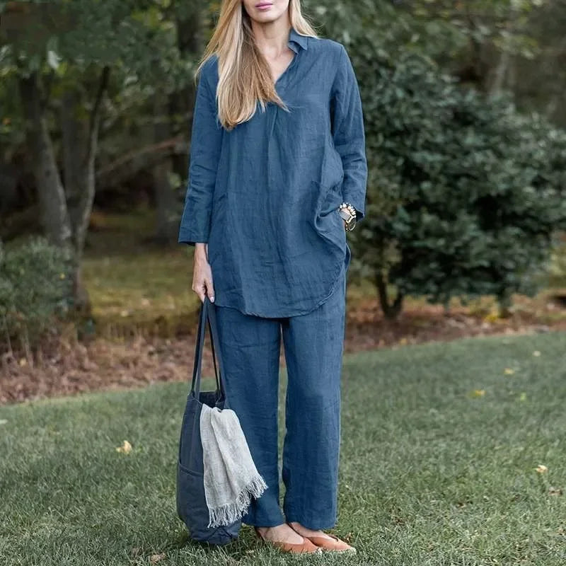 Ensemble Ella de Danoir Paris, vêtement chic et confortable pour femmes, avec détails élégants visibles sur l'image.