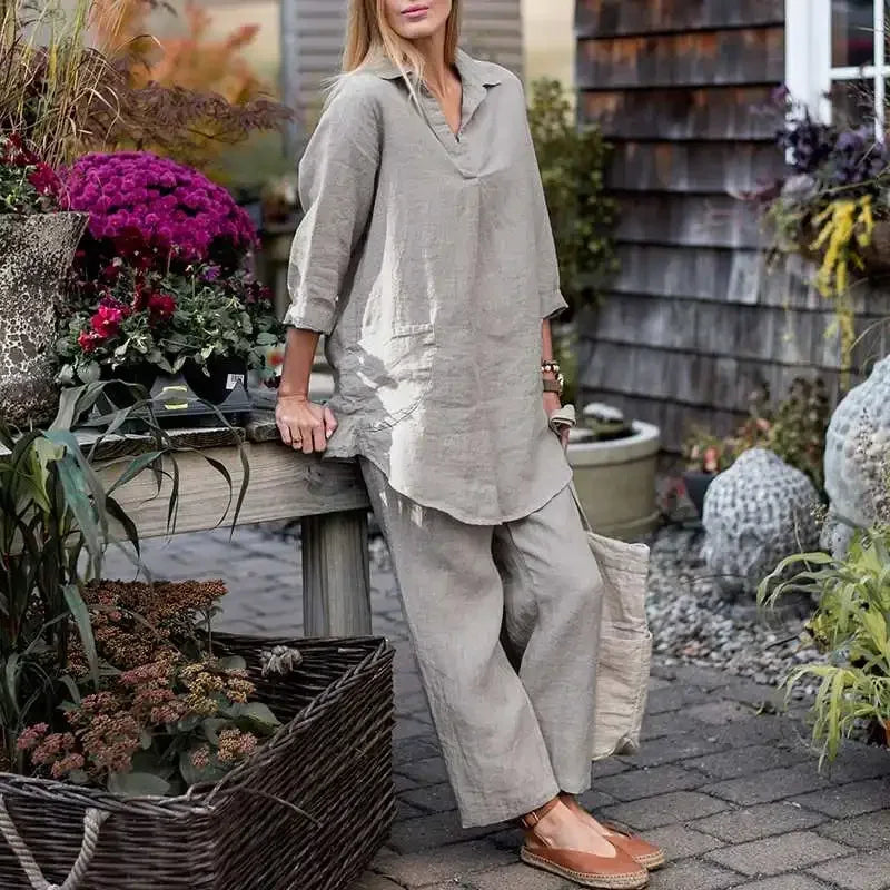 Ensemble Ella Danoir Paris chic et confortable, vêtements élégants et modernes, porté par un modèle.