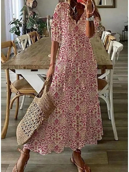 Robe bohème chic bleue Ines de Danoir Paris, style décontracté avec détails élégants, portée sur un mannequin.