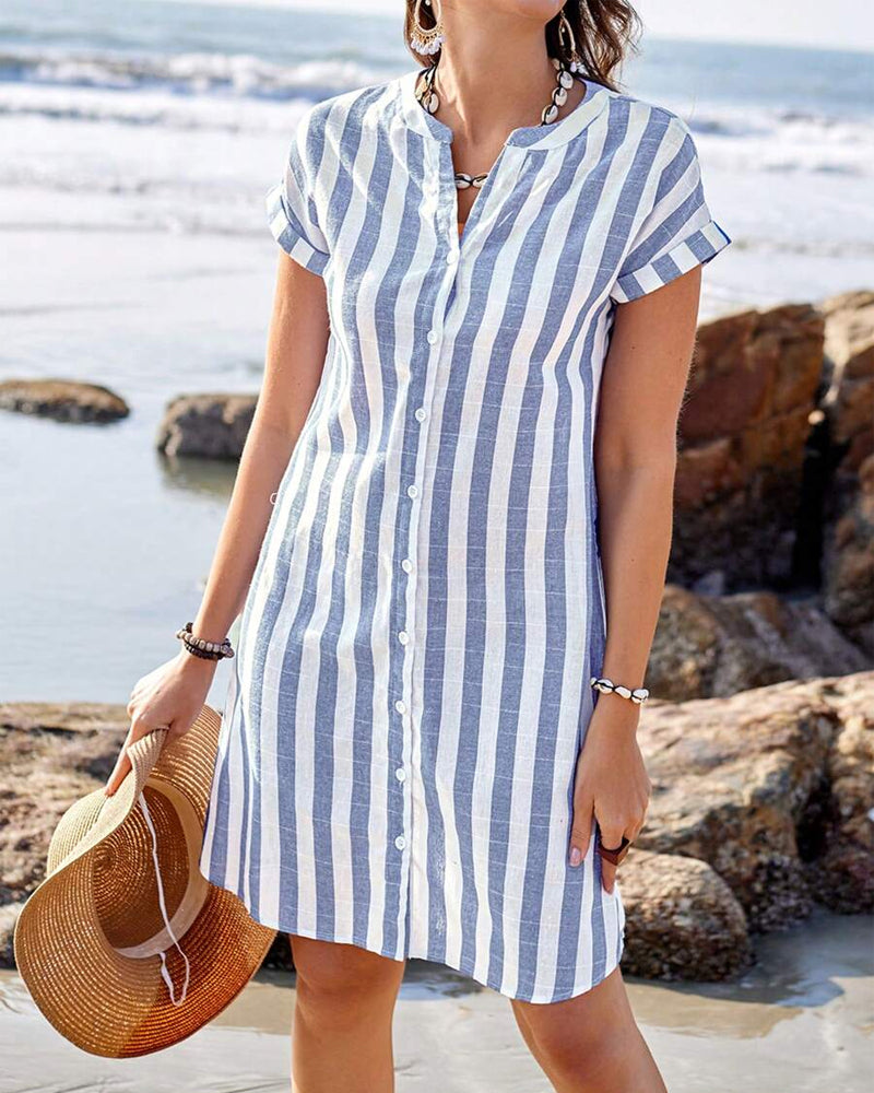 Robe chemise élégante rayée Martine de Danoir Paris, tissu fluide, col en V, manches longues, style chic et sophistiqué.