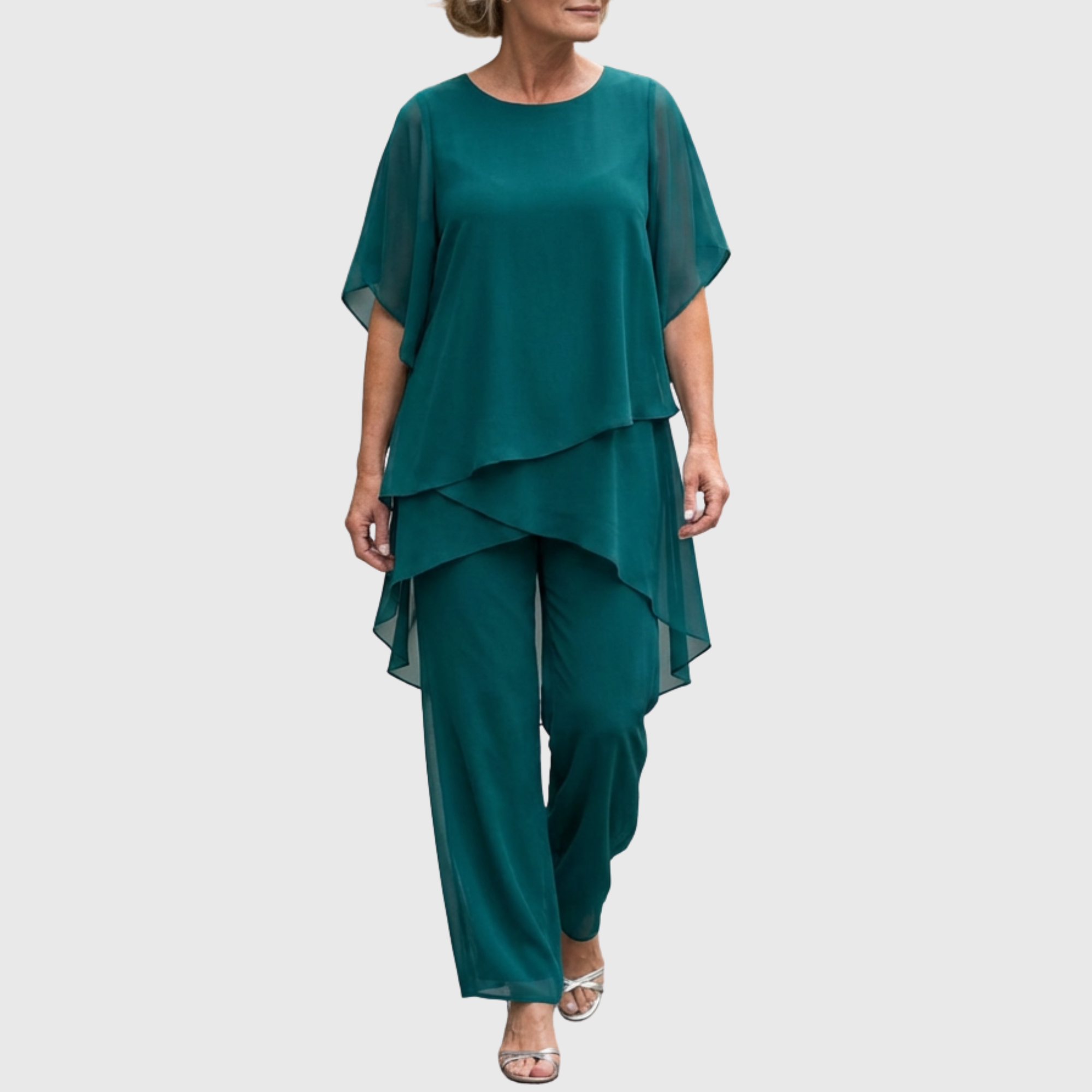 Ensemble fluidel palazzo ELARA de Danoir Paris, pantalon large et haut élégant en tissu léger pour un style confortable et sophistiqué.