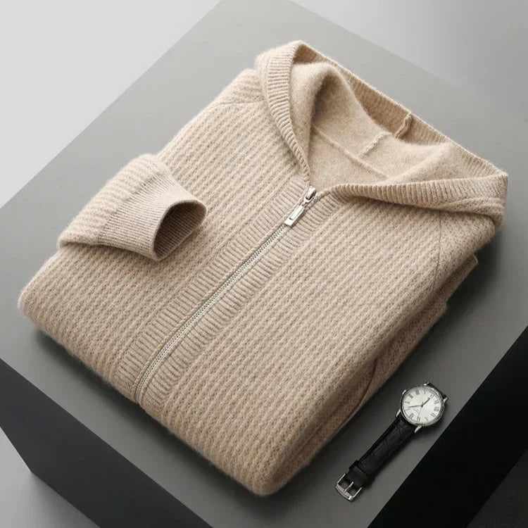 Hoodie en cachemire Danoir Paris Robin en camel, coupe décontractée, doux et élégant, parfait pour un style chic et confortable.