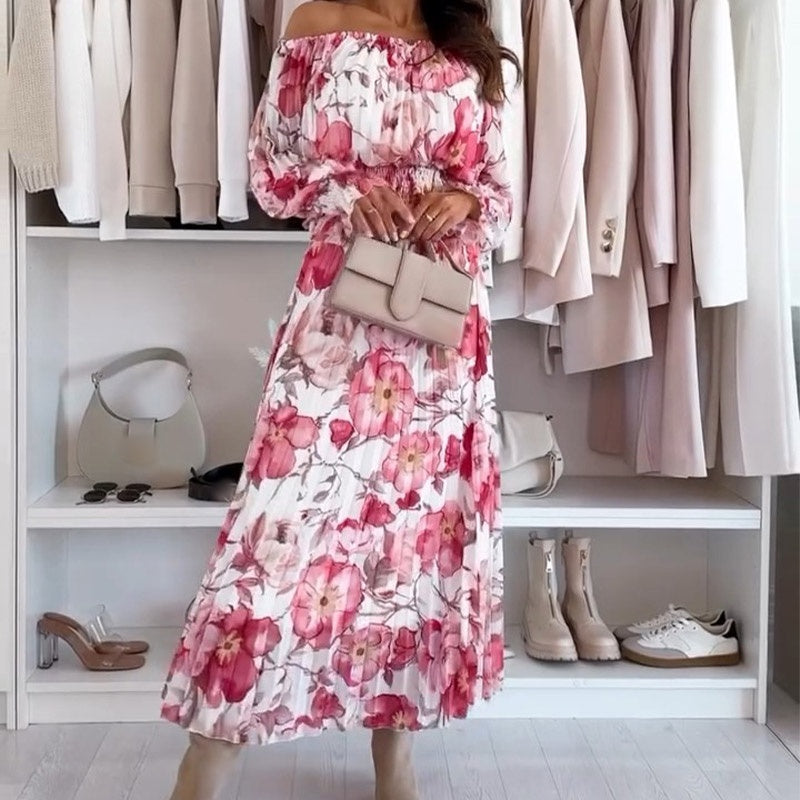 Ensemble floral d'été Williane de Danoir Paris, vêtements élégants avec motifs floraux, porté en situation extérieure.