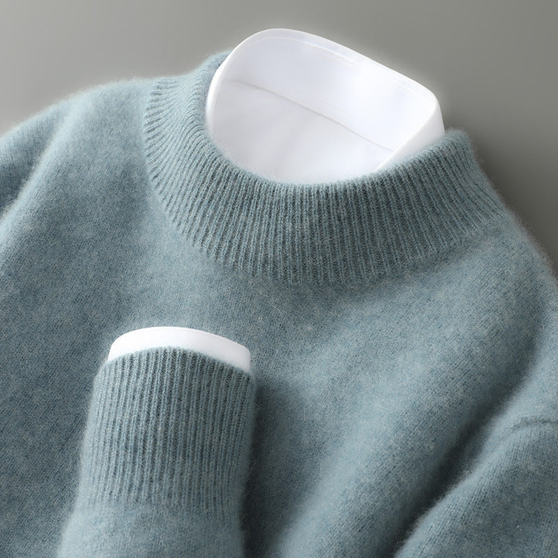 Pull en cachemire Danoir Paris Alexis, élégant, couleur crème, taille XS, porté avec col rond et manches longues.
