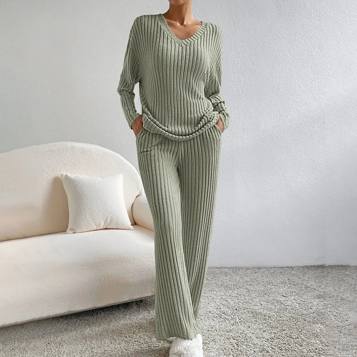 Ensemble décontracté beige Inès de Danoir Paris, vêtement confortable pour femme, vue de l'ensemble porté.