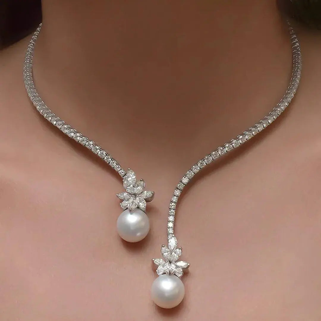 Collier élégant et lumineux avec des perles en argent sterling, bijou fin de la marque Danoir Paris.