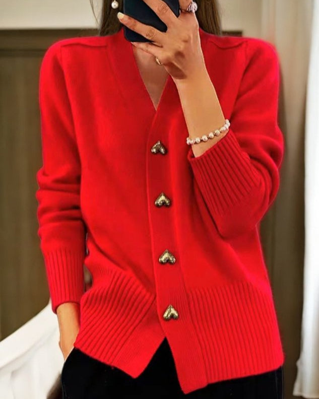 Cardigan élégant romantique Dina de Danoir Paris en gris, finition douce et détails raffinés pour un style chic et féminin.