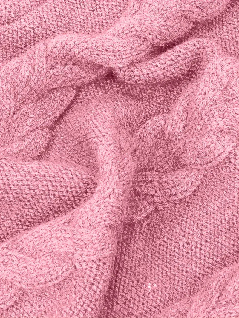 Robe turtleneck élégante de Danoir Paris, modèle Narda FR1031, en tissu fluide avec manches longues et style sophistiqué.