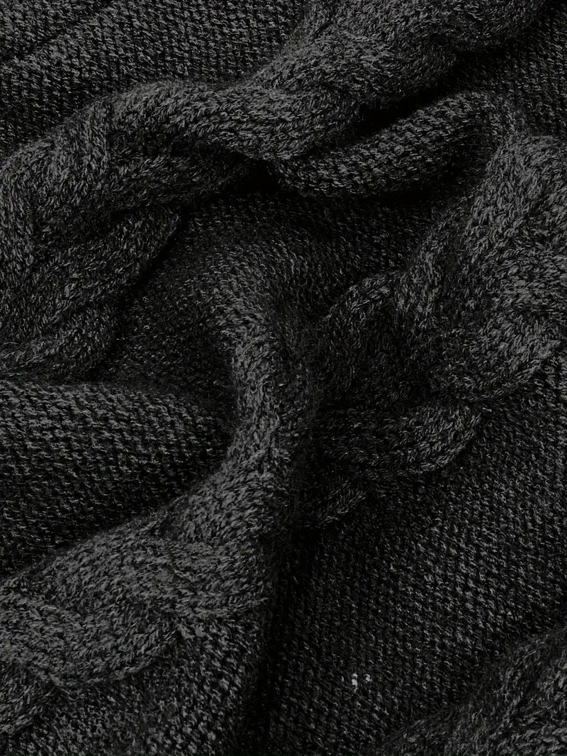 Robe turtleneck élégante Danoir Paris, modèle FR1031, en tissu fluide avec coupe sophistiquée et détails modernes.
