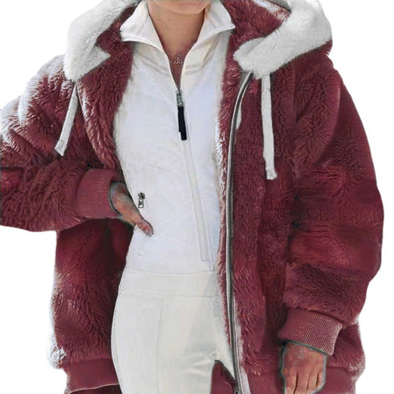 Veste d'hiver élégante Valorine de Danoir Paris avec rayures bleues, coupe tendance et finition sophistiquée.