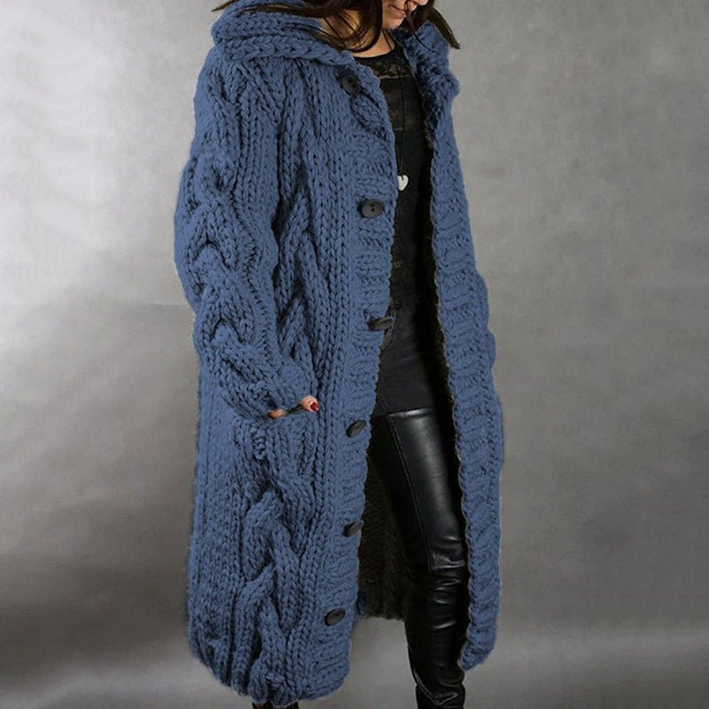 Manteau élégant et confortable Karina de Danoir Paris, veste en tissu chaud avec col et boutons visibles.