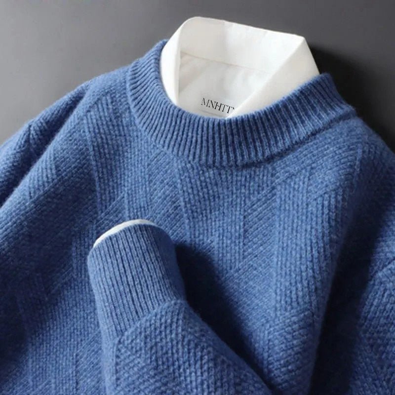 Pull en cachemire doux Elliot de Danoir Paris, modèle FR1138, en laine confortable, couleur neutre et élégante.