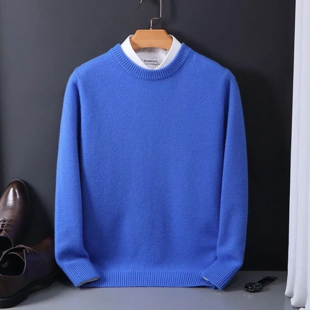 Pull en cachemire Danoir Paris Eden, élégant, noir, pour homme, texture douce et finition raffinée visible sur l'image.