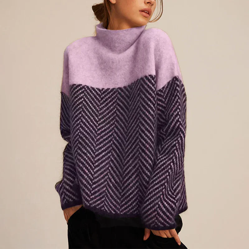 Pull printanier beige Danoir Paris Mira FR1186, élégant et léger, porté par une personne dans une tenue chic et décontractée.