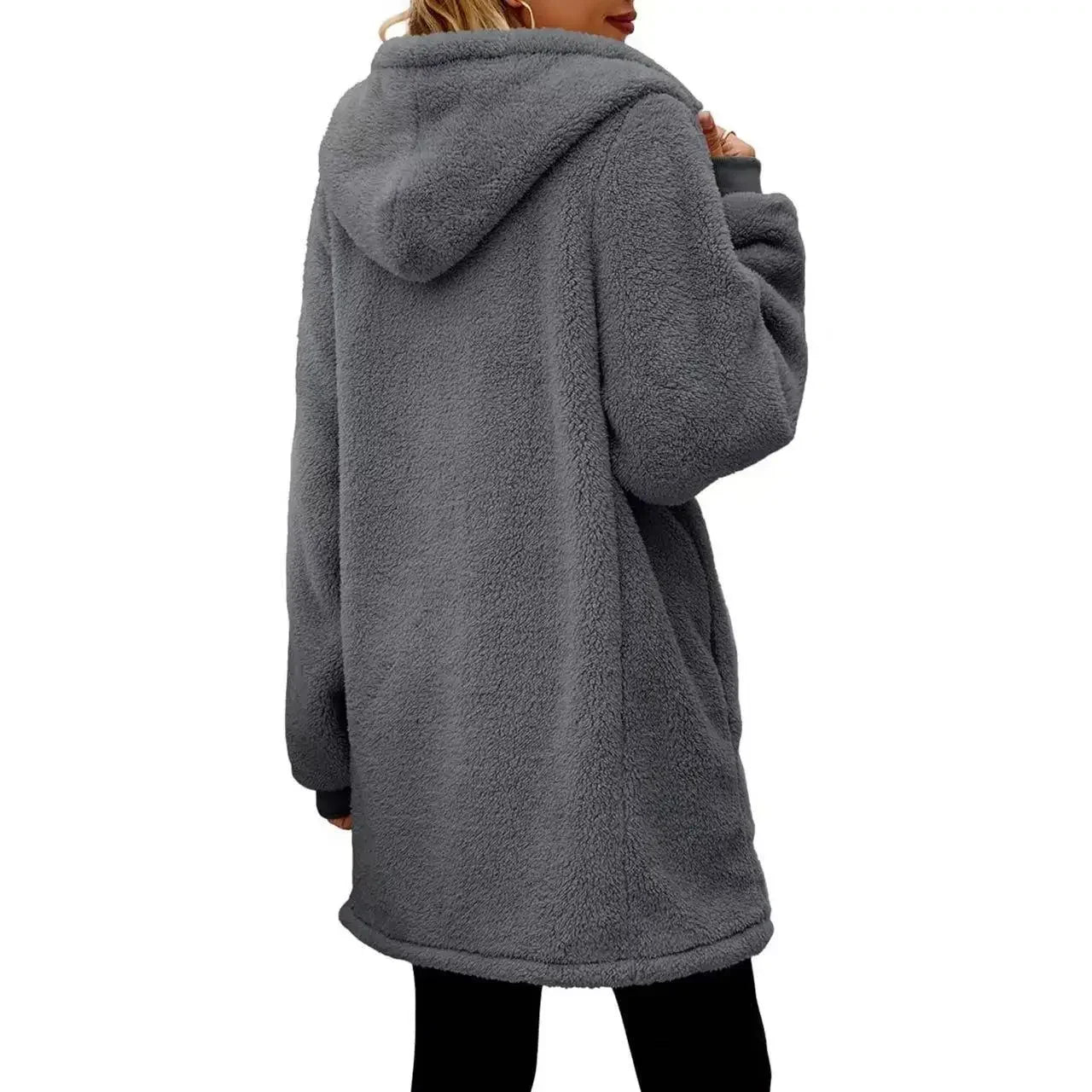 Veste chic intemporelle Annelie de Danoir Paris, style élégant avec coupe classique, vue de face.