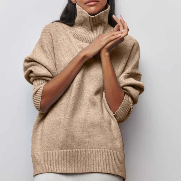 Pull-over oversize Danoir Paris Aria, confortable, en maille douce, porté par Amanda, style décontracté et tendance.