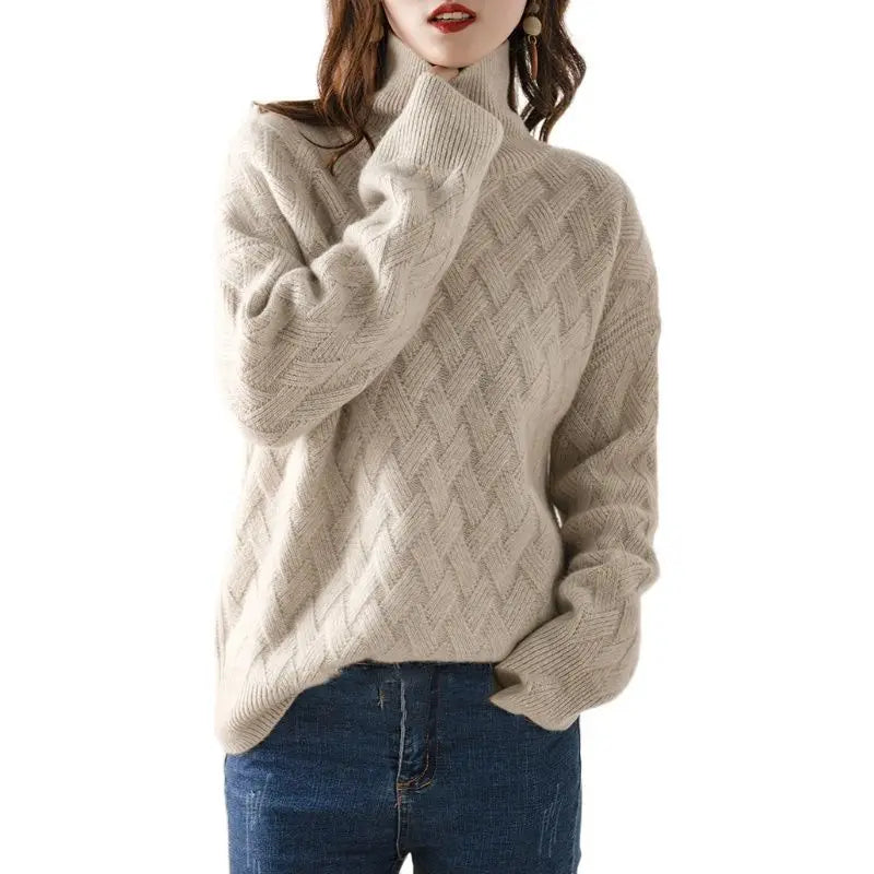 Pull roulé luxe automnal Cerise de la marque Danoir Paris, avec détails élégants en tissu chaud et confortable.