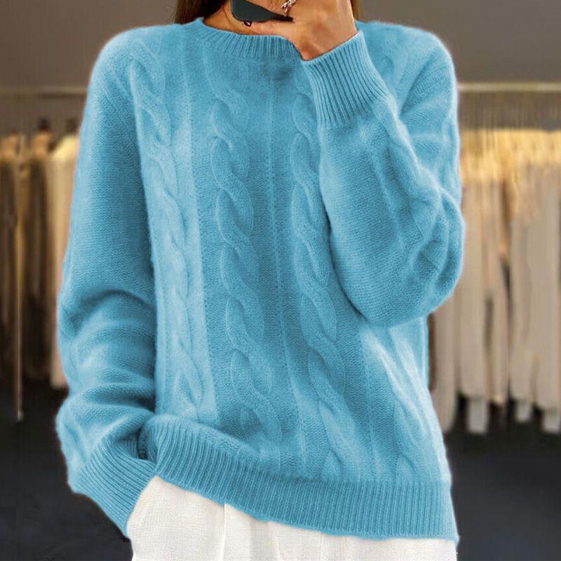 Pull Sandra en maille douce de Danoir Paris, couleur chic, porté sur mannequin, style élégant et confortable.