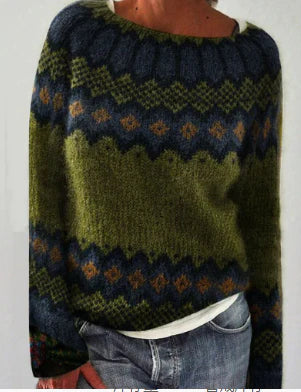 Pull vintage élégant Harper de Danoir Paris, couleur neutre, porté sur mannequin, détails de couture visibles.