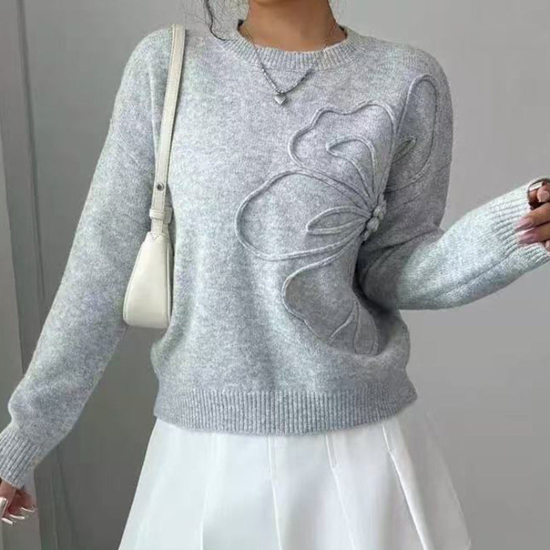Pull élégant Selvianora à motif papillon de Danoir Paris, tissu doux avec design sophistiqué, idéal pour un look chic.
