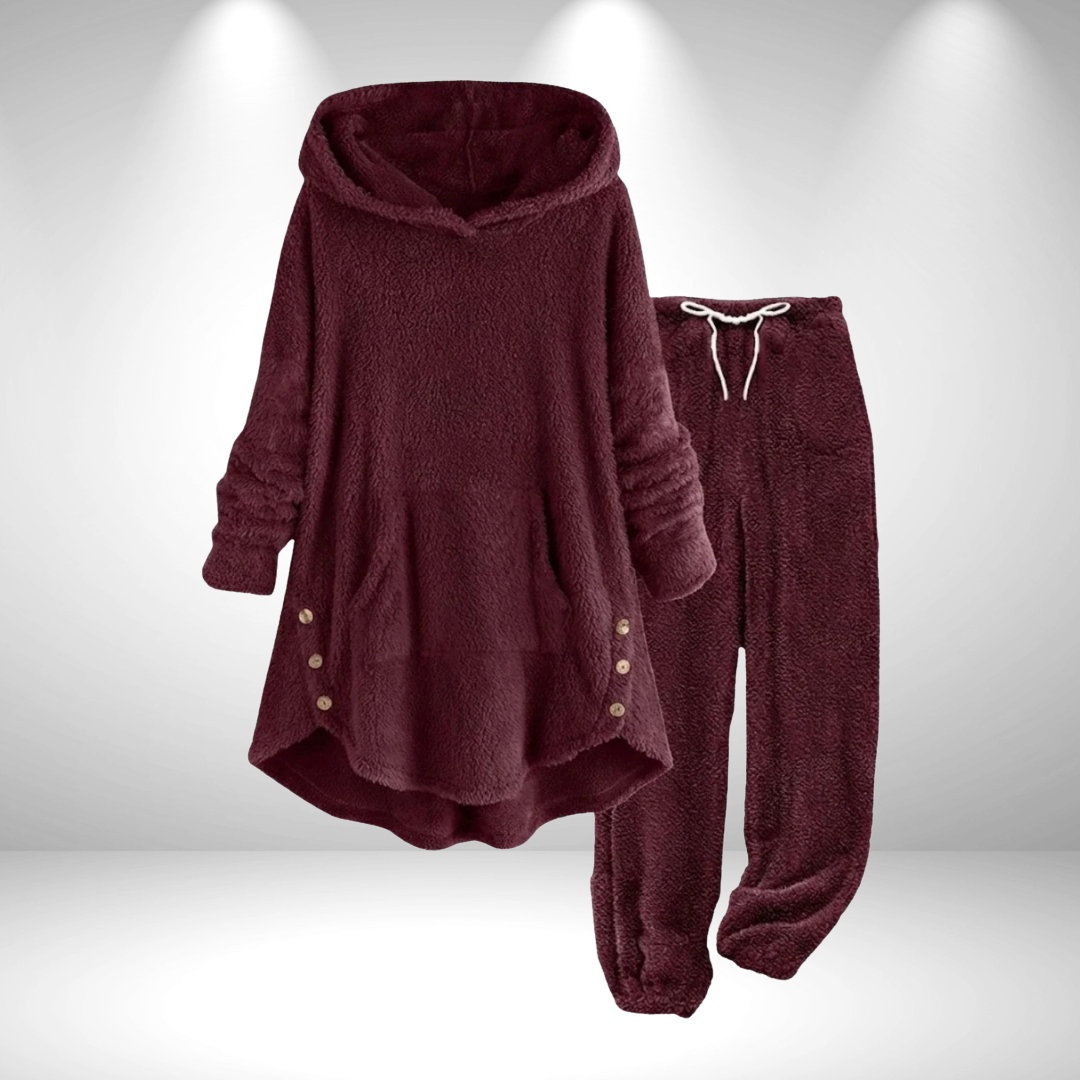 Ensemble ultra-douillet hiver Cressy de Danoir Paris, veste et pantalon confortables en tissu chaud, couleur neutre.